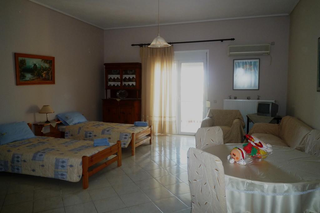 Kleidas Apartments Thymianá Habitación foto
